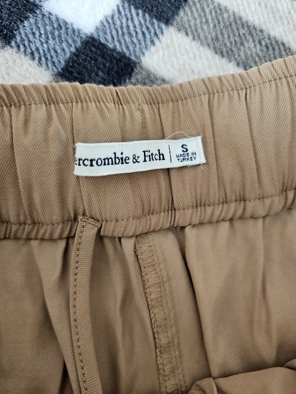 Abercrombie & Fitch Tan Elastic Waist Joggers - Picture 6 of 9